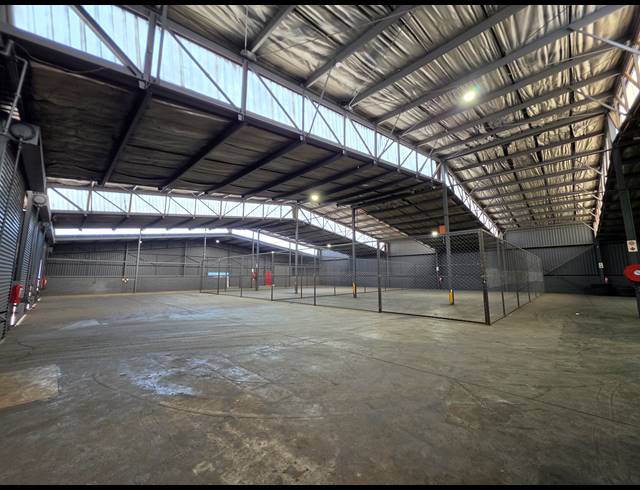 2,200M² WAREHOUSE TO LET IN WADEVILLE